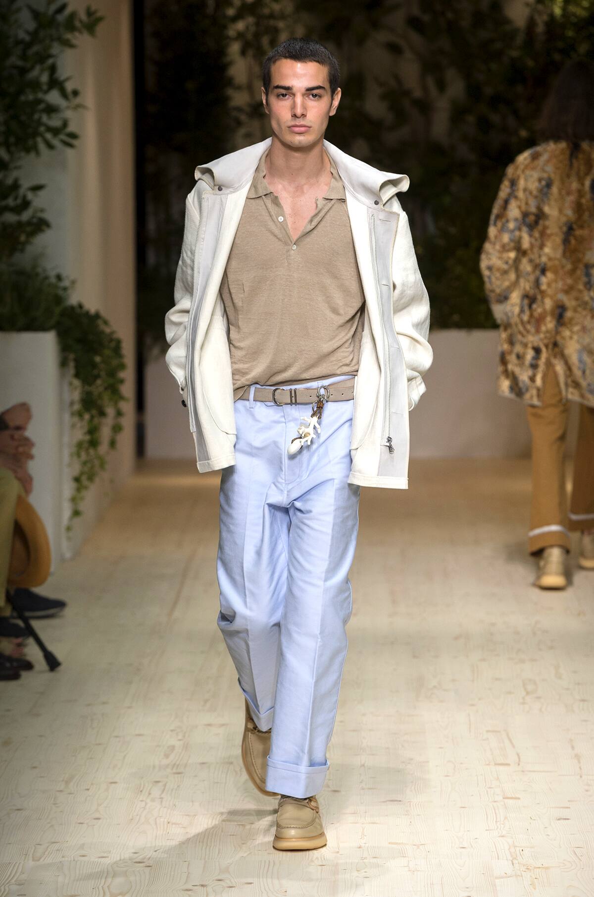 look 17