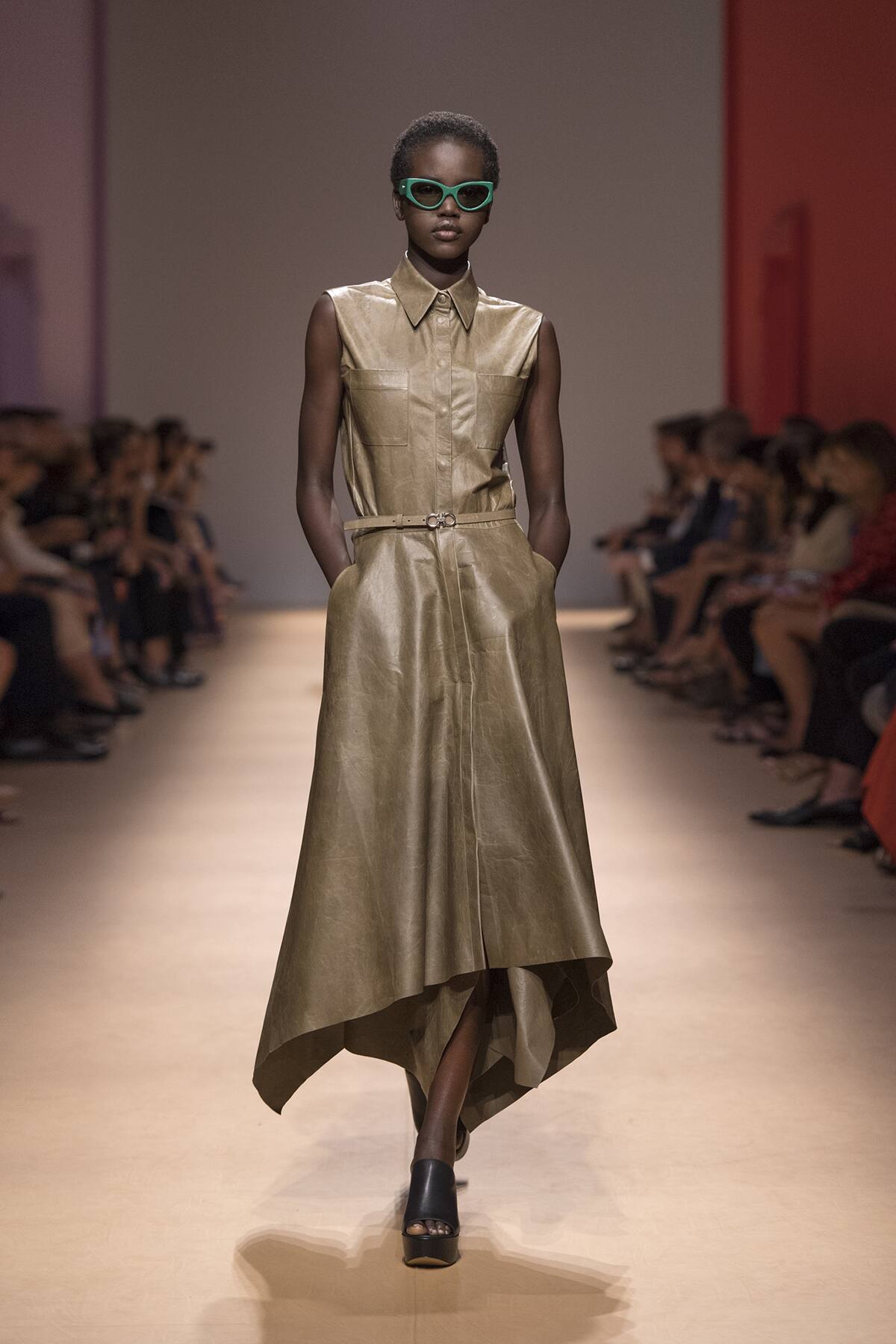 look25