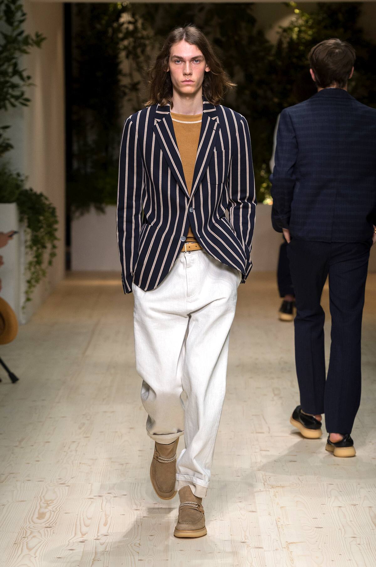 look 36