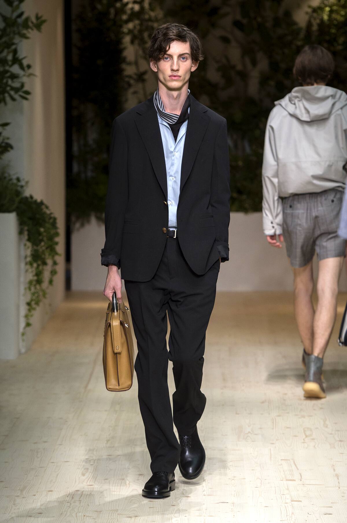 look 22