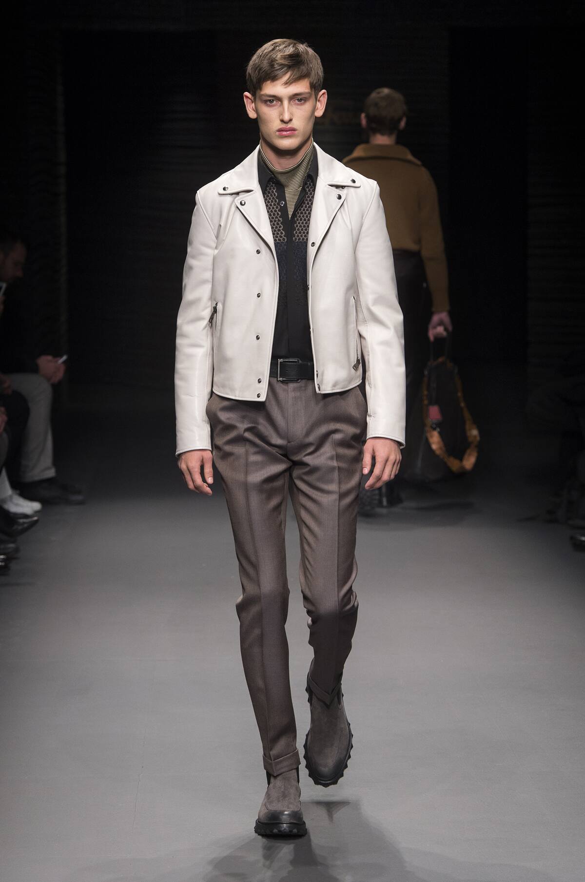 look 21